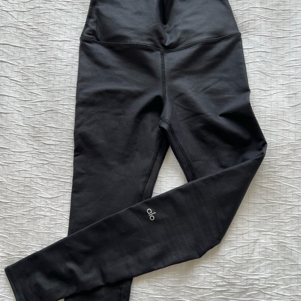 Alo yoga faux leather legging